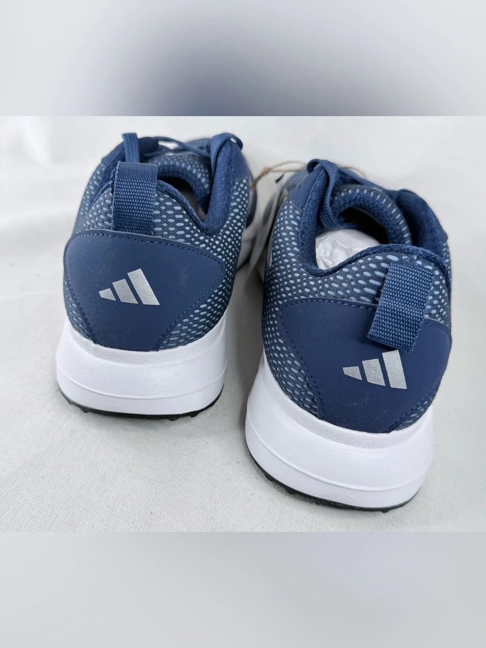 adidas Men’s 7.5 Navy and Silver Lightweight Running Sneakers Adispree 6.0